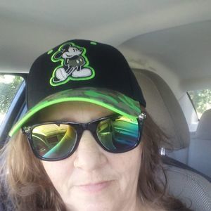 Meet your Posher, Kay